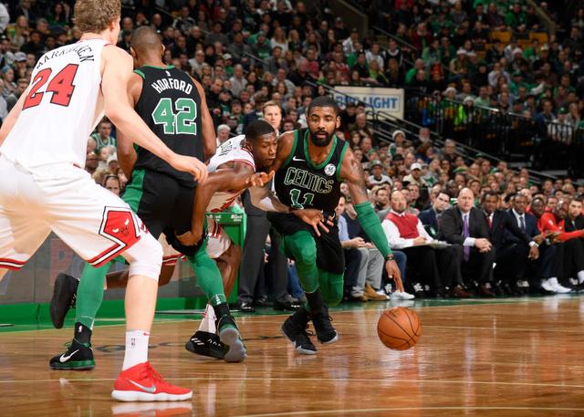  爱德华兹暴走森林狼主场大胜公牛队